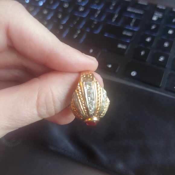 14k gold and genuine diamond ring, size 6 - Picture 7 of 16